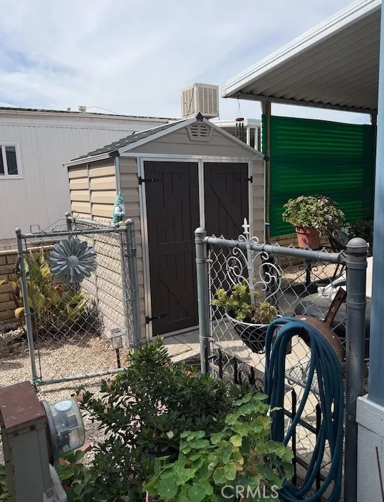 2727 Pacific Street #95 Highland, CA 92346