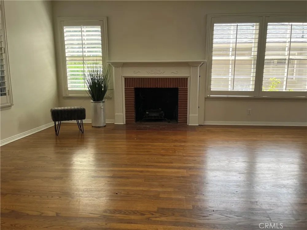 2440 Queensberry Road Pasadena, CA 91104