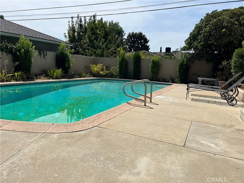 2440 Queensberry Road Pasadena, CA 91104