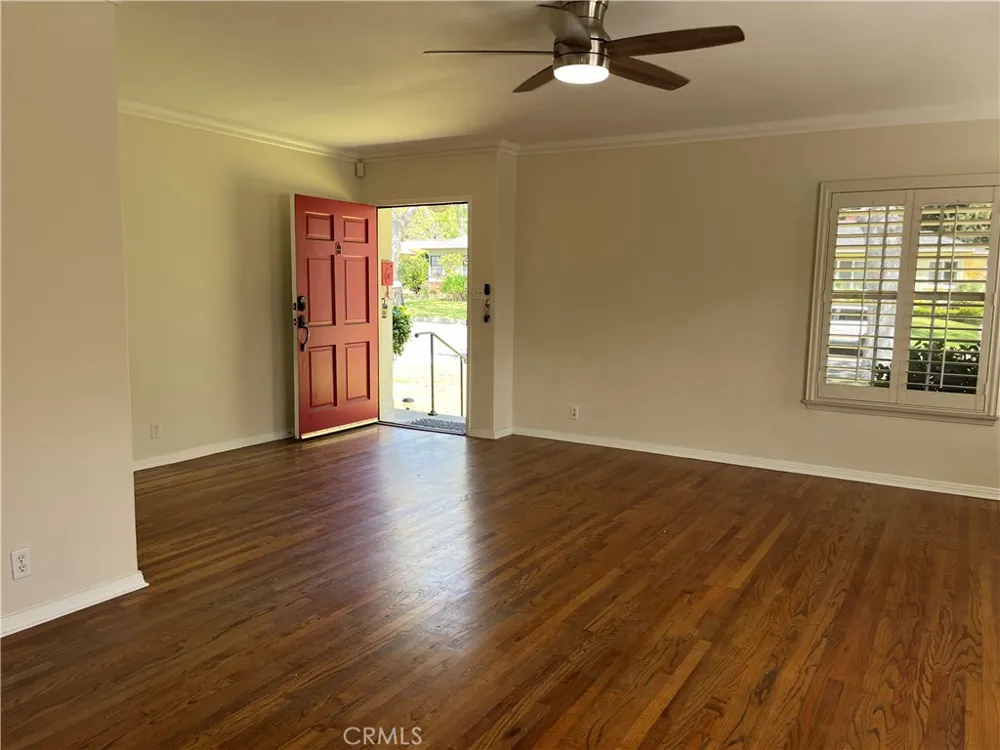 2440 Queensberry Road Pasadena, CA 91104