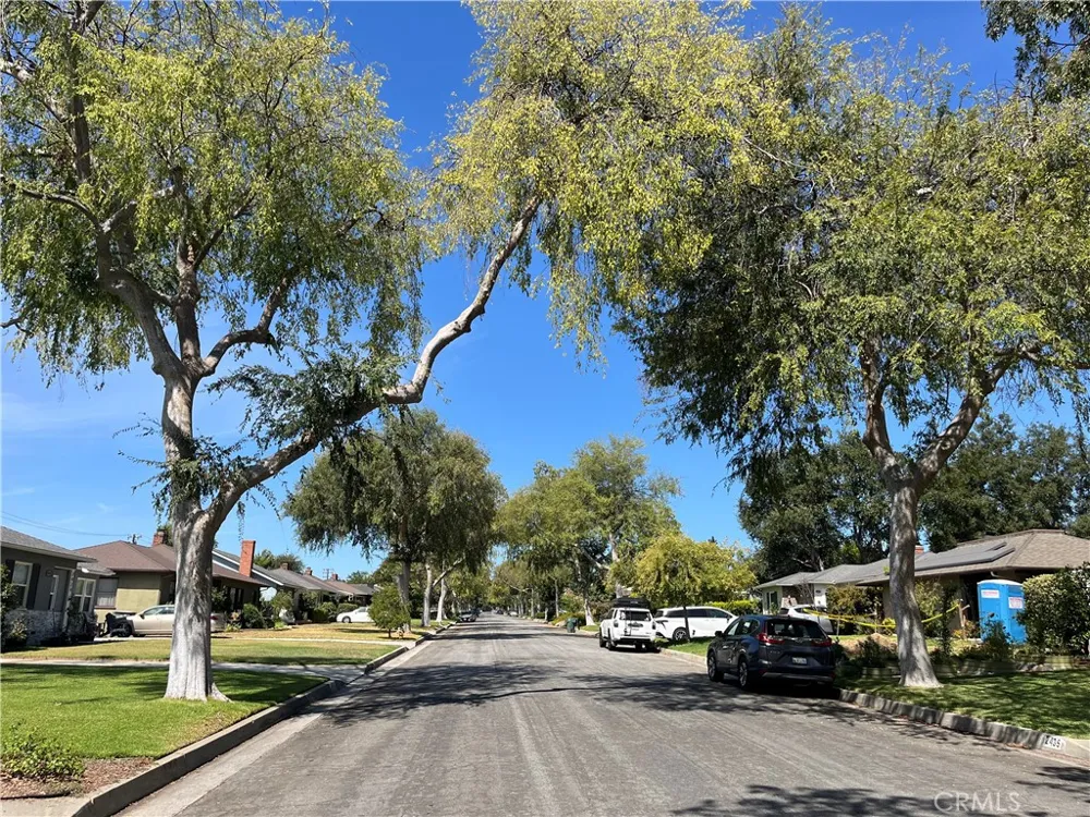 2440 Queensberry Road Pasadena, CA 91104