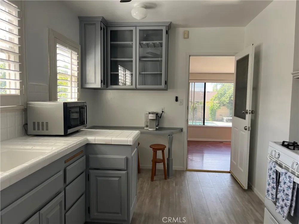 2440 Queensberry Road Pasadena, CA 91104