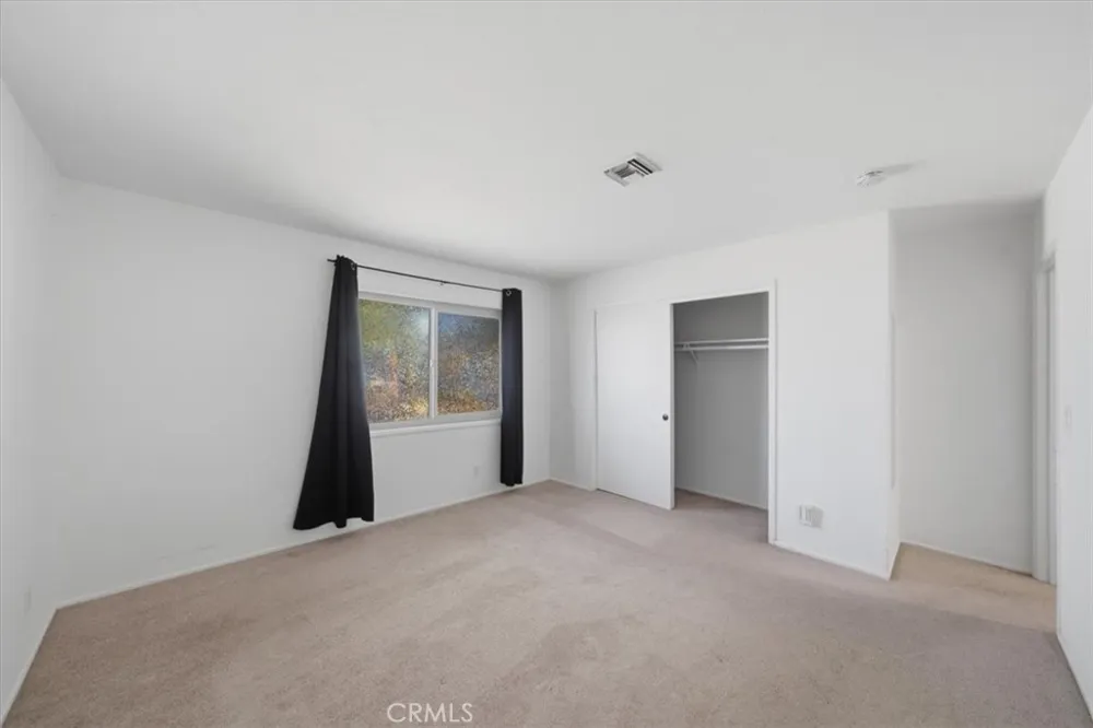 7363 Hermosa Yucca Valley, CA 92284