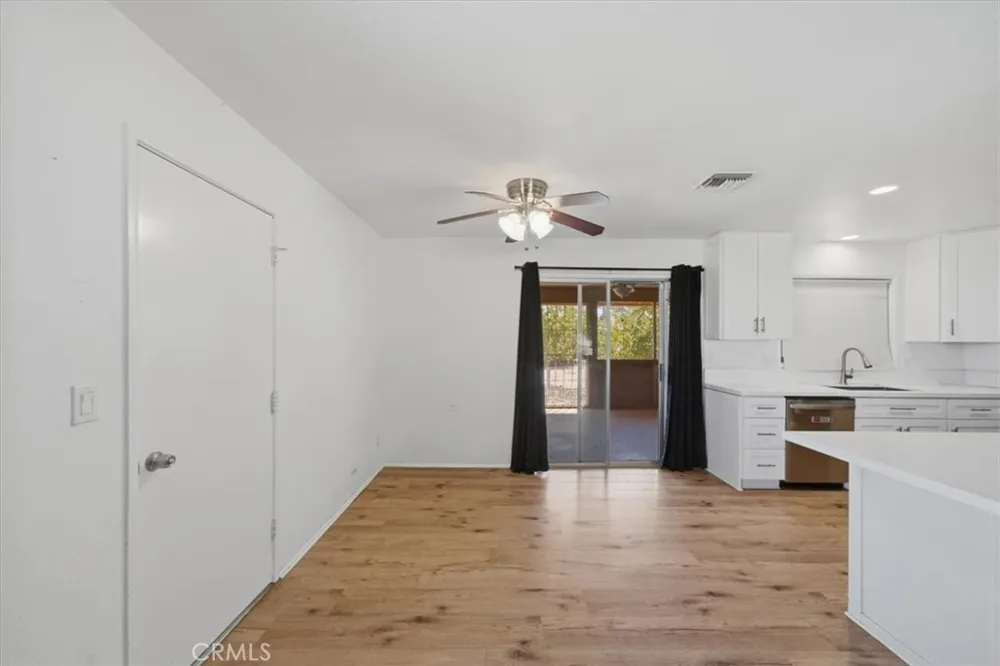 7363 Hermosa Yucca Valley, CA 92284