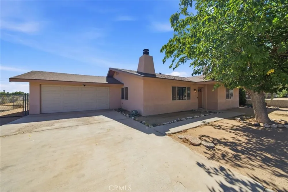 7363 Hermosa Yucca Valley, CA 92284