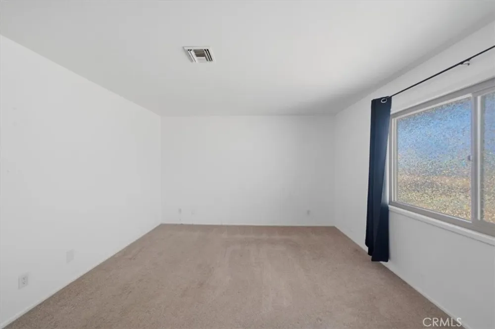 7363 Hermosa Yucca Valley, CA 92284