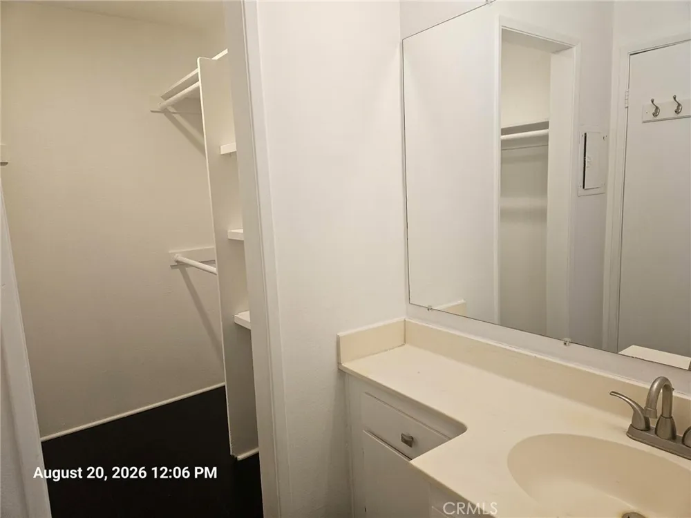 11645 Montana Avenue #110 Los Angeles, CA 90049