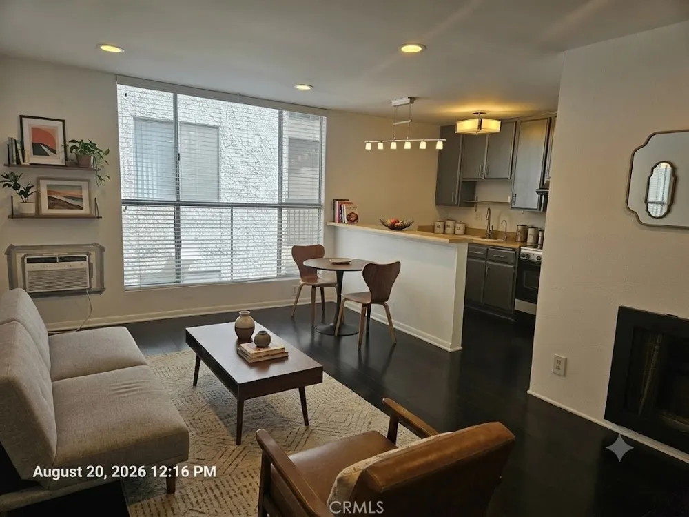 11645 Montana Avenue #110 Los Angeles, CA 90049