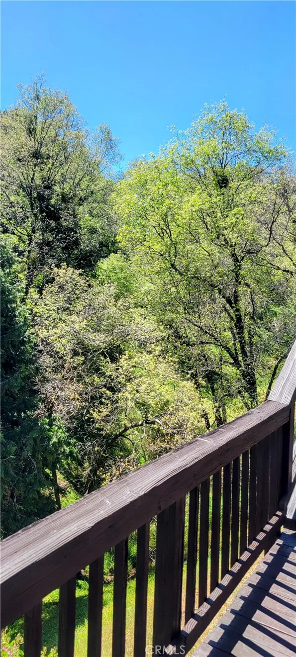 389 Dorn Crestline, CA 92325