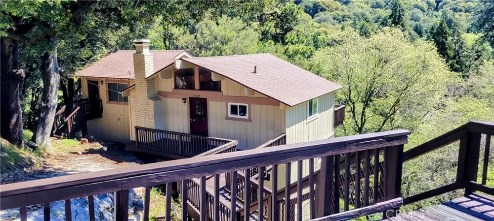 389 Dorn Crestline, CA 92325