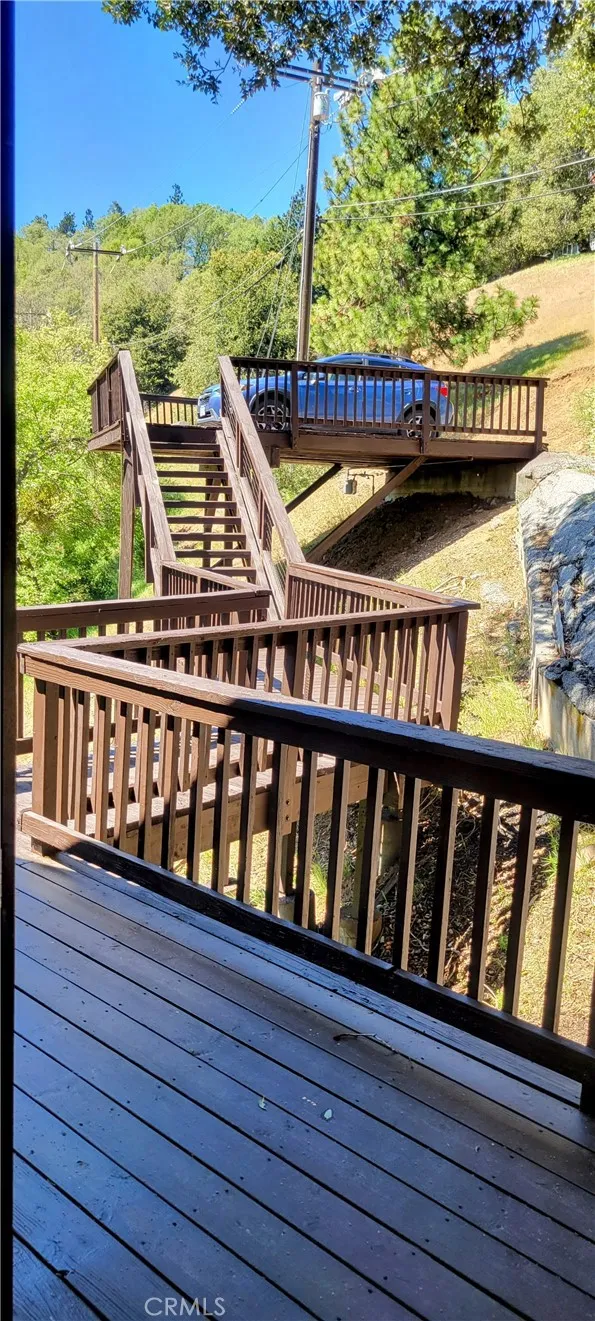 389 Dorn Crestline, CA 92325