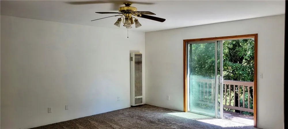 389 Dorn Crestline, CA 92325