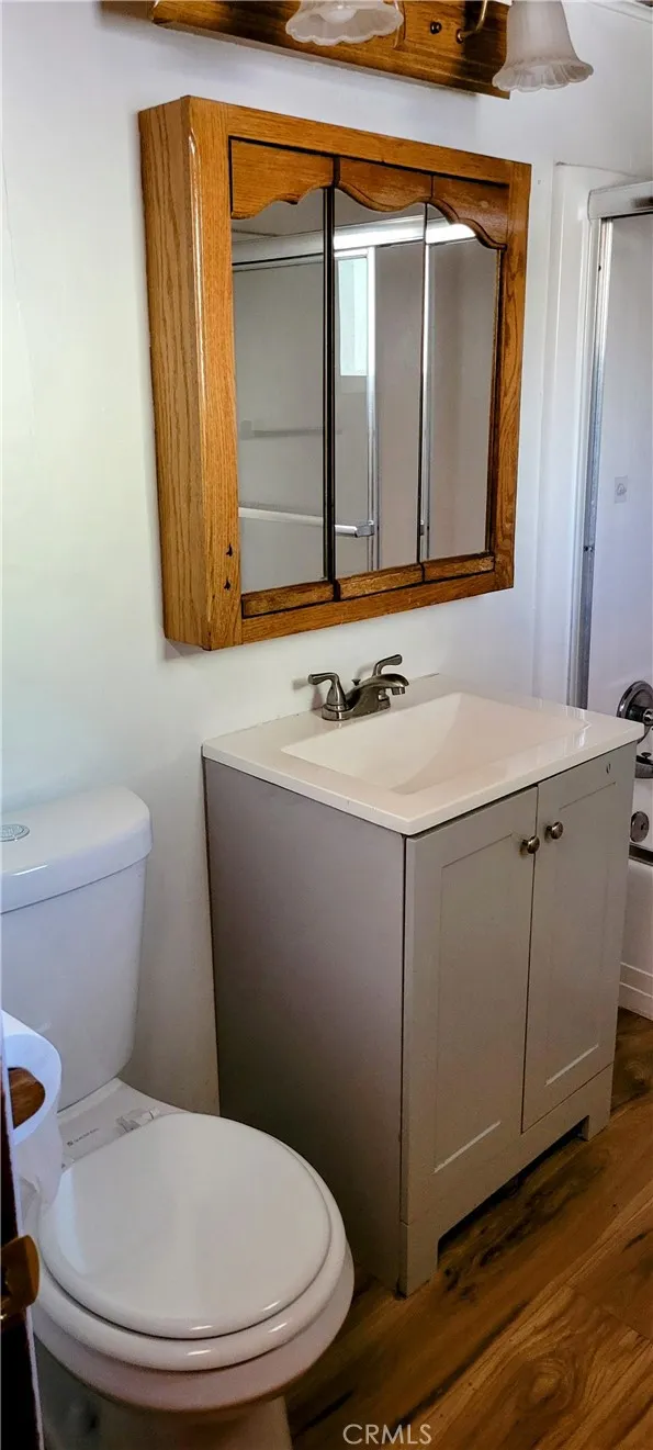 389 Dorn Crestline, CA 92325
