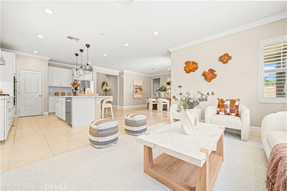 4883 S Bountiful Ontario, CA 91762