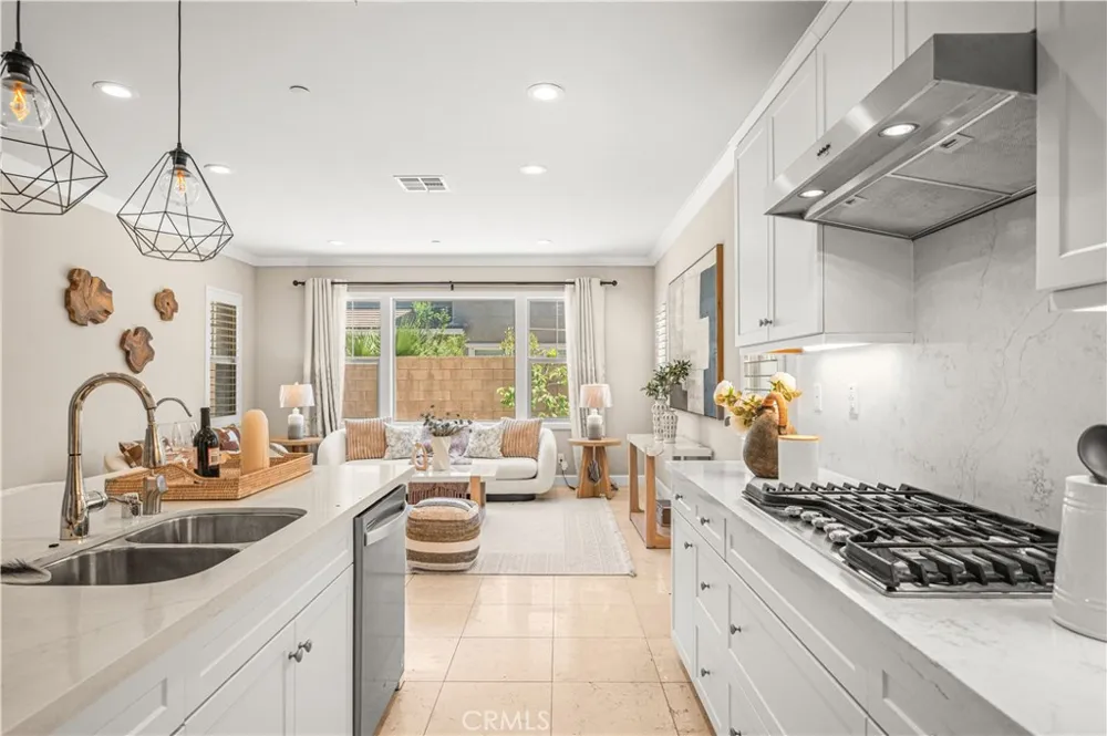 4883 S Bountiful Ontario, CA 91762