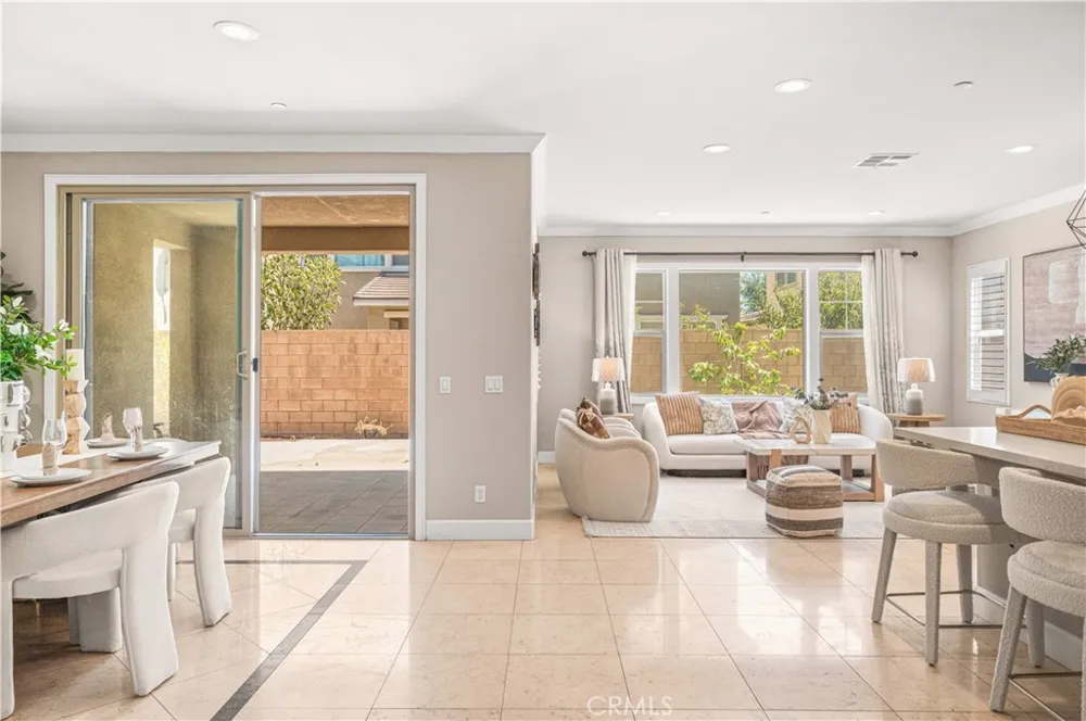 4883 S Bountiful Ontario, CA 91762