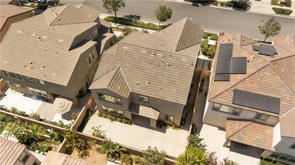 4883 S Bountiful Ontario, CA 91762
