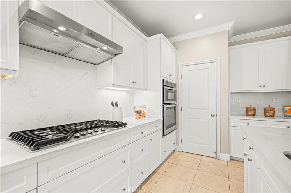 4883 S Bountiful Ontario, CA 91762