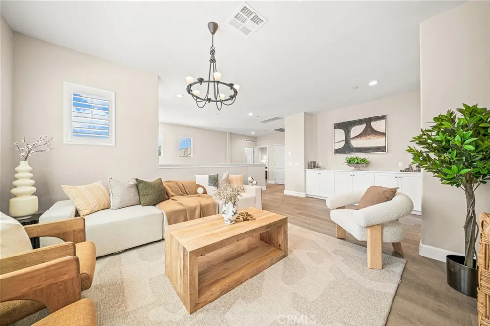 4883 S Bountiful Ontario, CA 91762