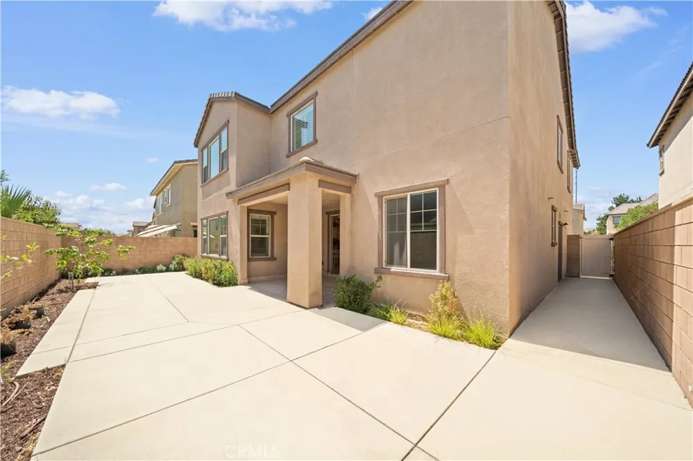 4883 S Bountiful Ontario, CA 91762