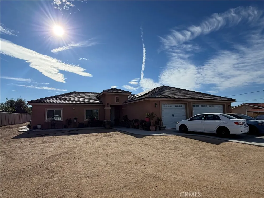 11078 Redwood Avenue Hesperia, CA 92345
