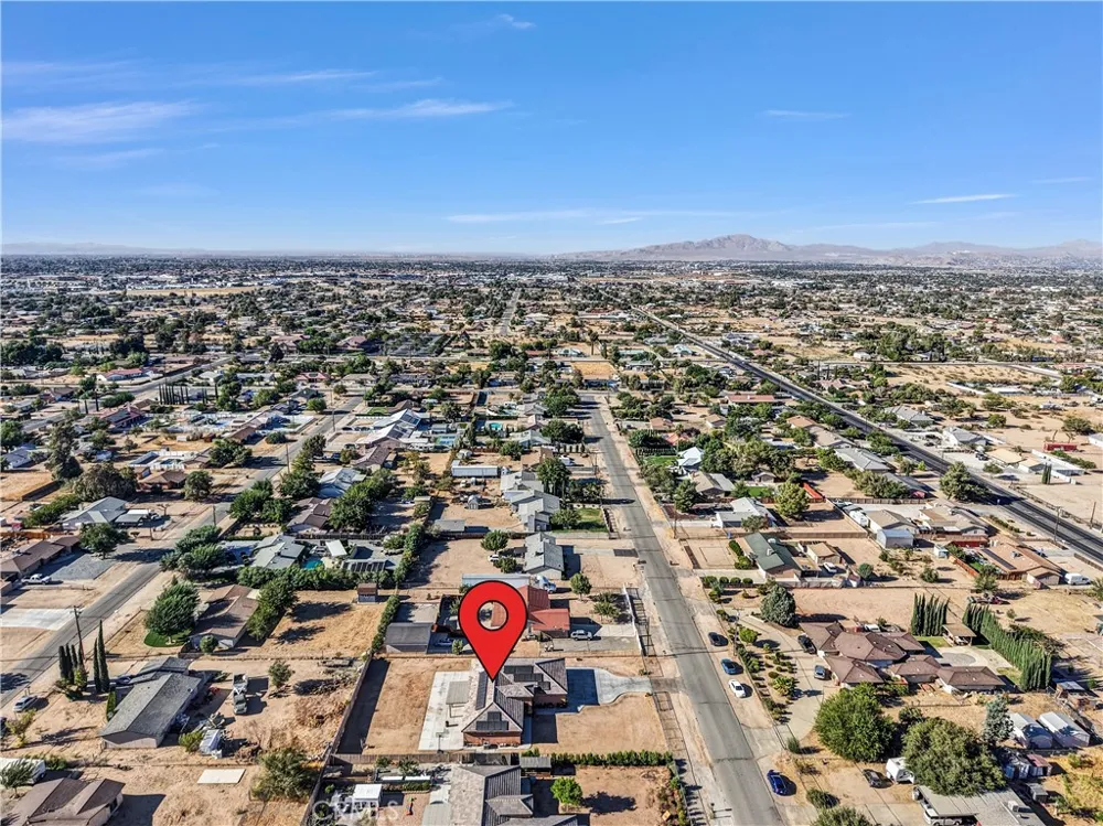 11078 Redwood Avenue Hesperia, CA 92345