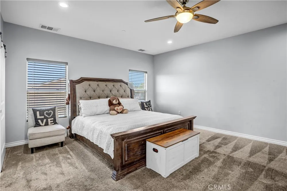 11078 Redwood Avenue Hesperia, CA 92345