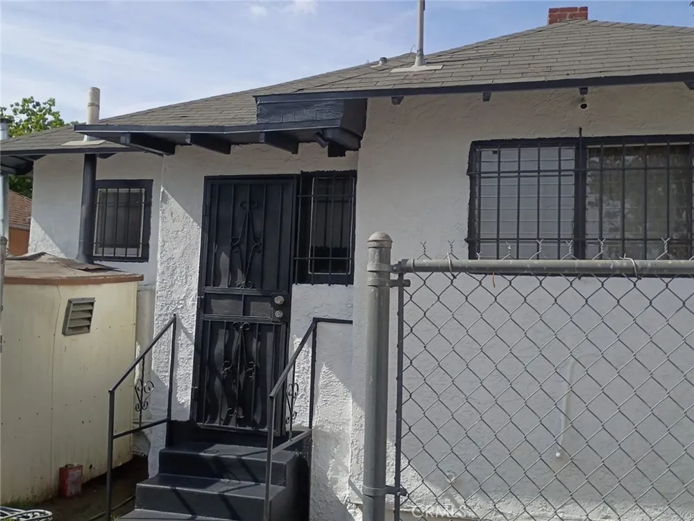 1580 E 45th Street Los Angeles, CA 90011