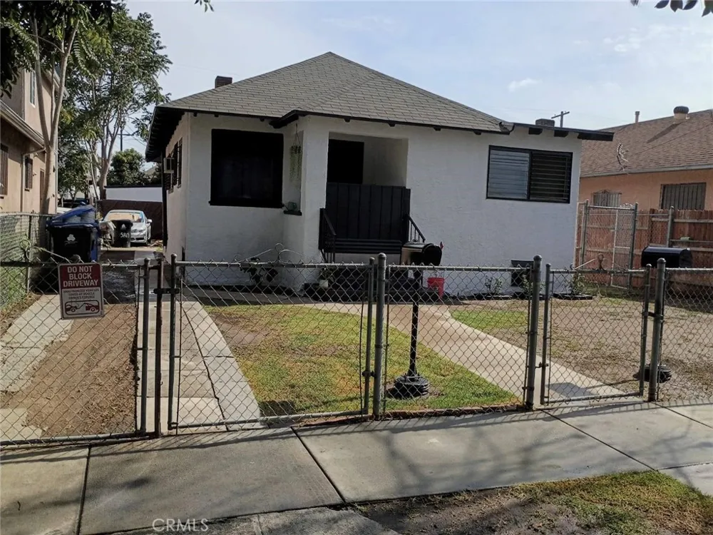 1580 E 45th Street Los Angeles, CA 90011