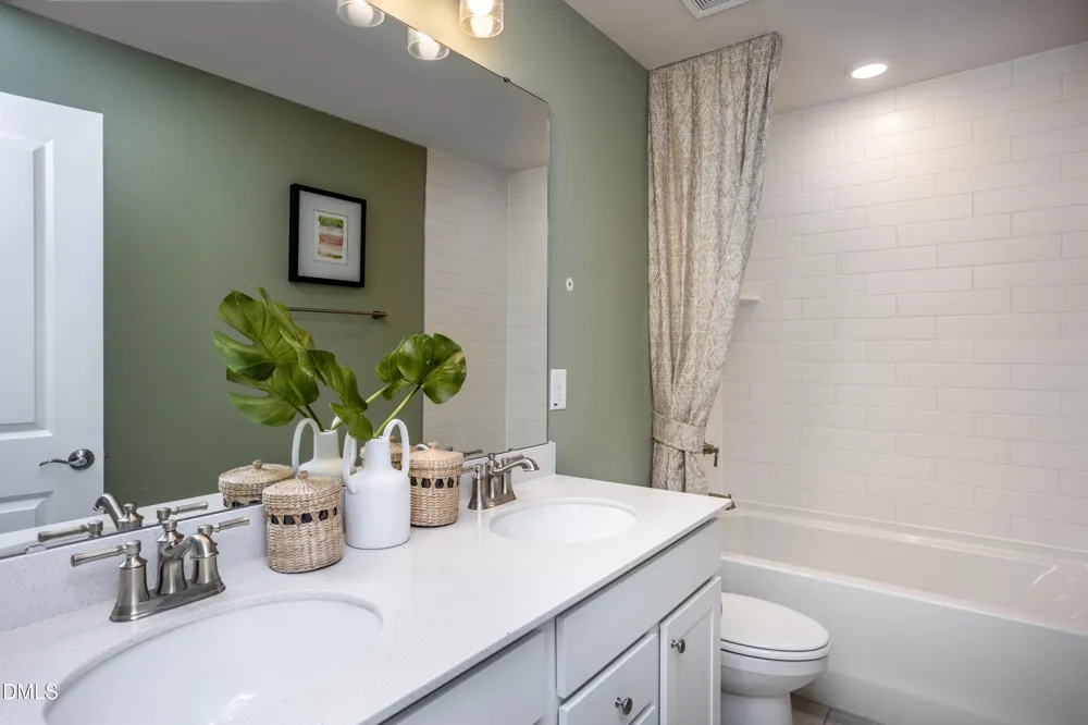 569 Fosterton Cottage Way Raleigh, NC 27603