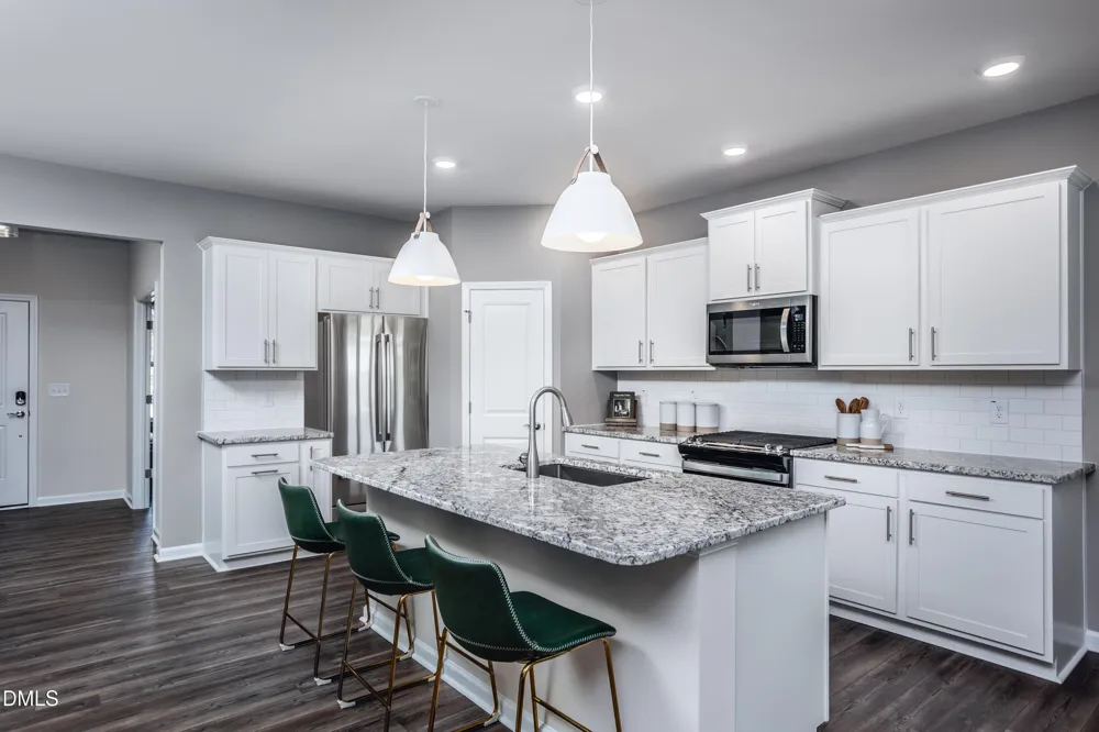 569 Fosterton Cottage Way Raleigh, NC 27603