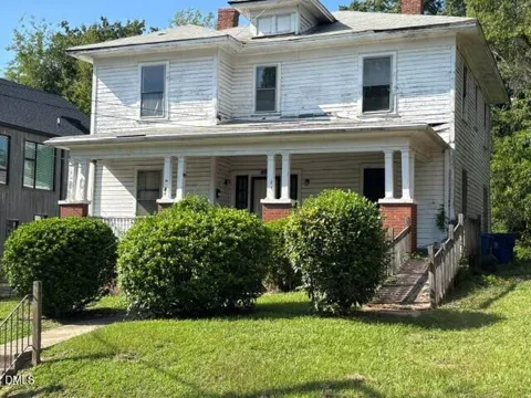 115 E Umstead Street E