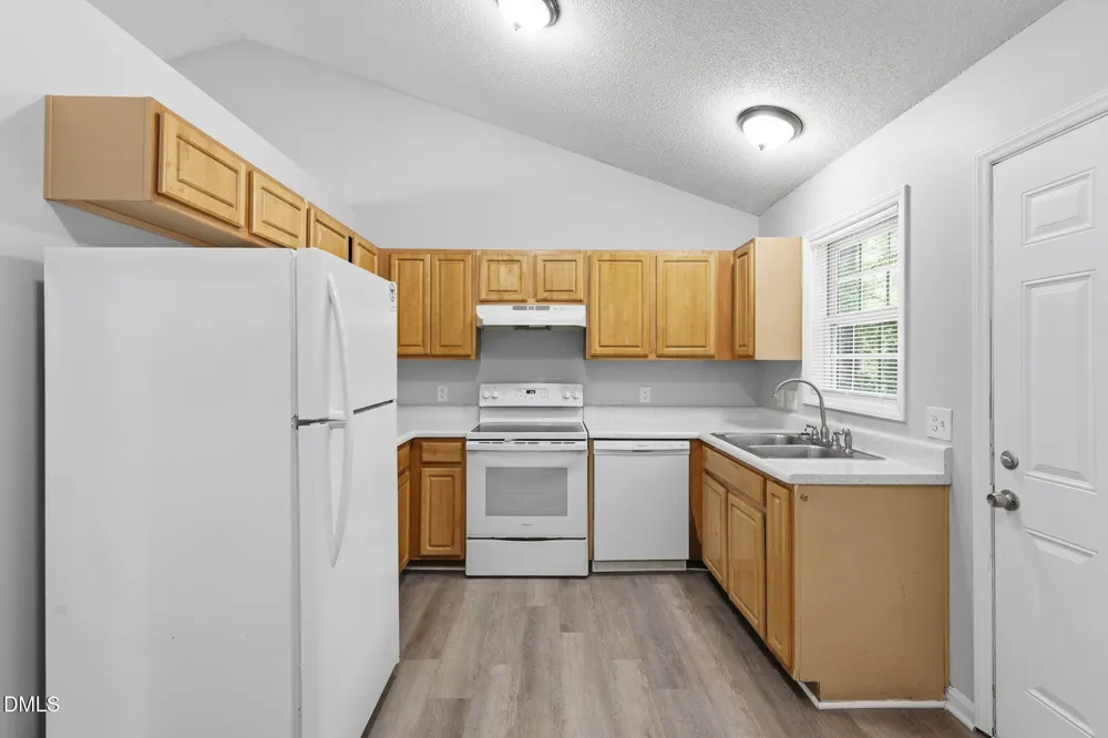 2003 Laurel Leaf Road Zebulon, NC 27597