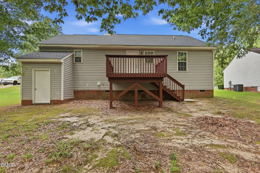 2003 Laurel Leaf Road Zebulon, NC 27597