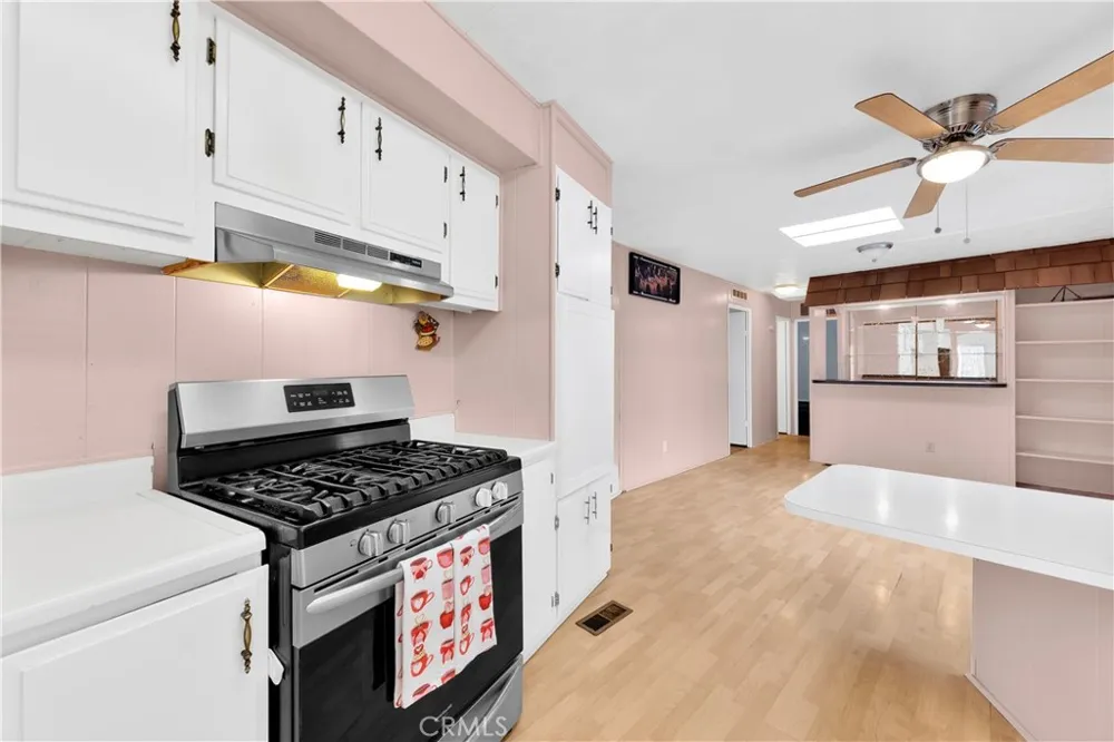 1550 San Vicente Hemet, CA 92543
