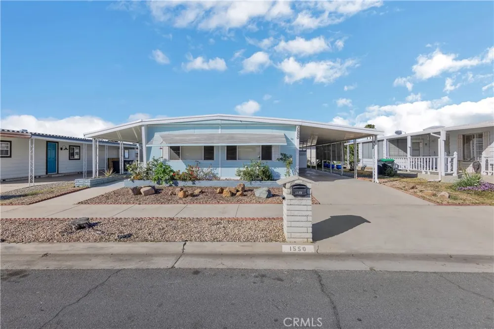 1550 San Vicente Hemet, CA 92543