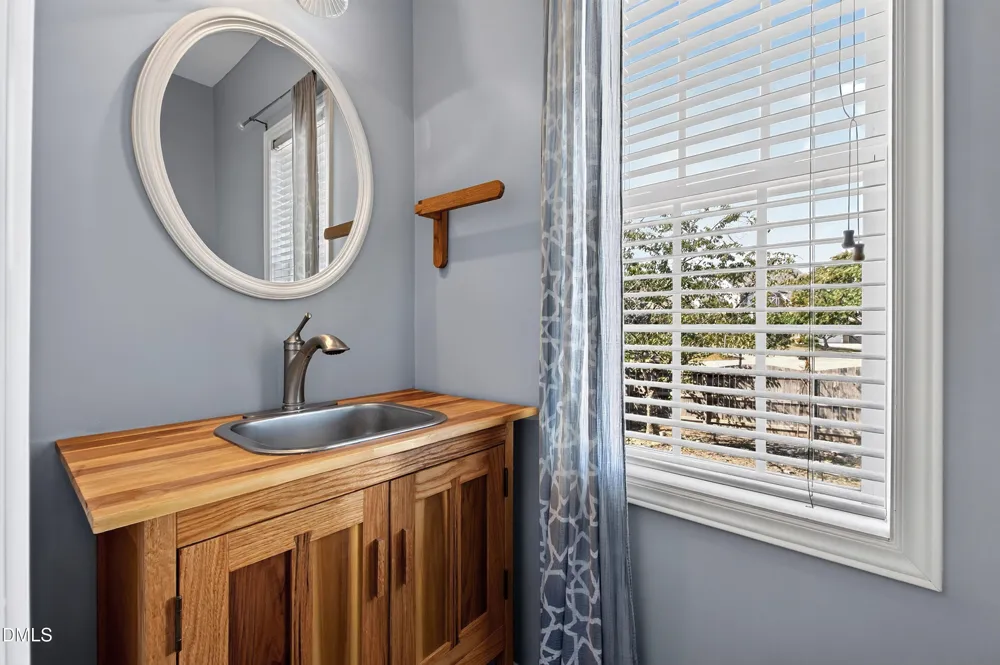 8245 Haines Creek Lane Raleigh, NC 27616