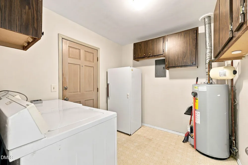 2371 Buckingham Road Burlington, NC 27217