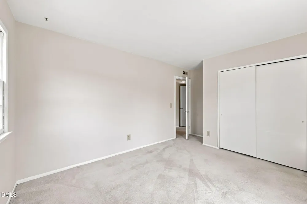 2371 Buckingham Road Burlington, NC 27217