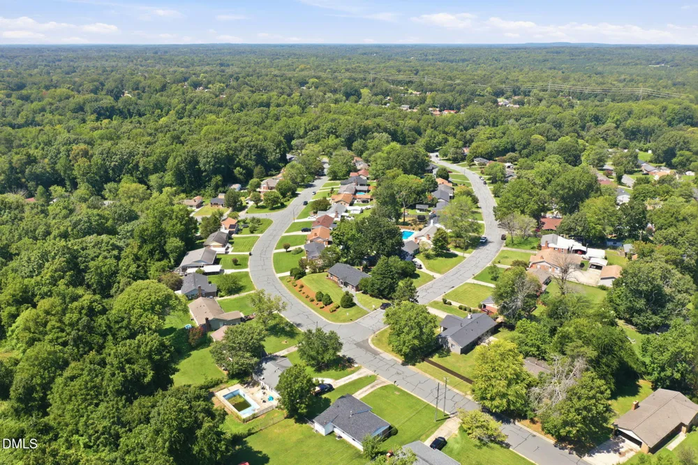 2371 Buckingham Road Burlington, NC 27217