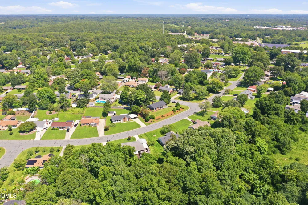 2371 Buckingham Road Burlington, NC 27217