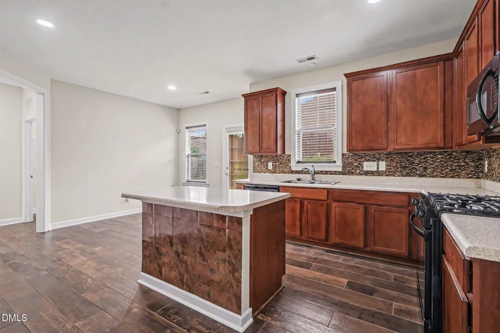 231 E Quailwood Drive Fuquay Varina, NC 27526