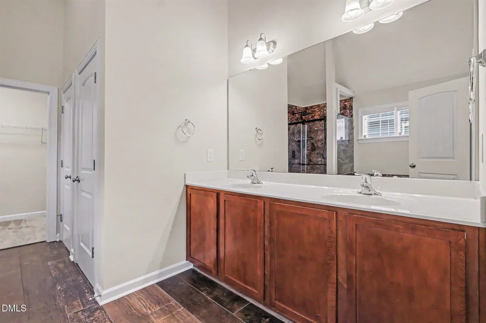 231 E Quailwood Drive Fuquay Varina, NC 27526