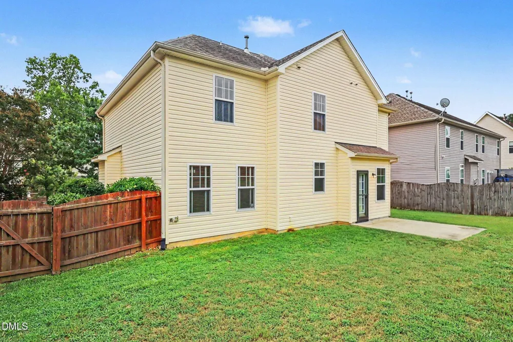 231 E Quailwood Drive Fuquay Varina, NC 27526
