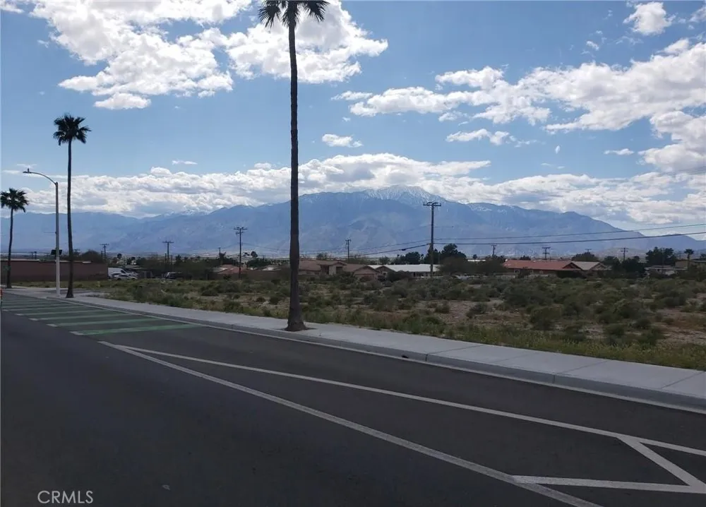 11083 Palm Desert Hot Springs, CA 92240