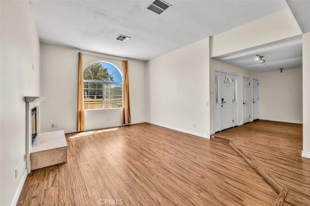 58832 Natoma Yucca Valley, CA 92284