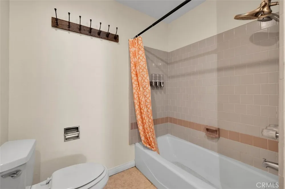 58832 Natoma Yucca Valley, CA 92284