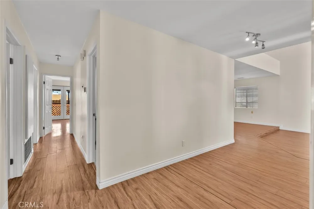 58832 Natoma Yucca Valley, CA 92284