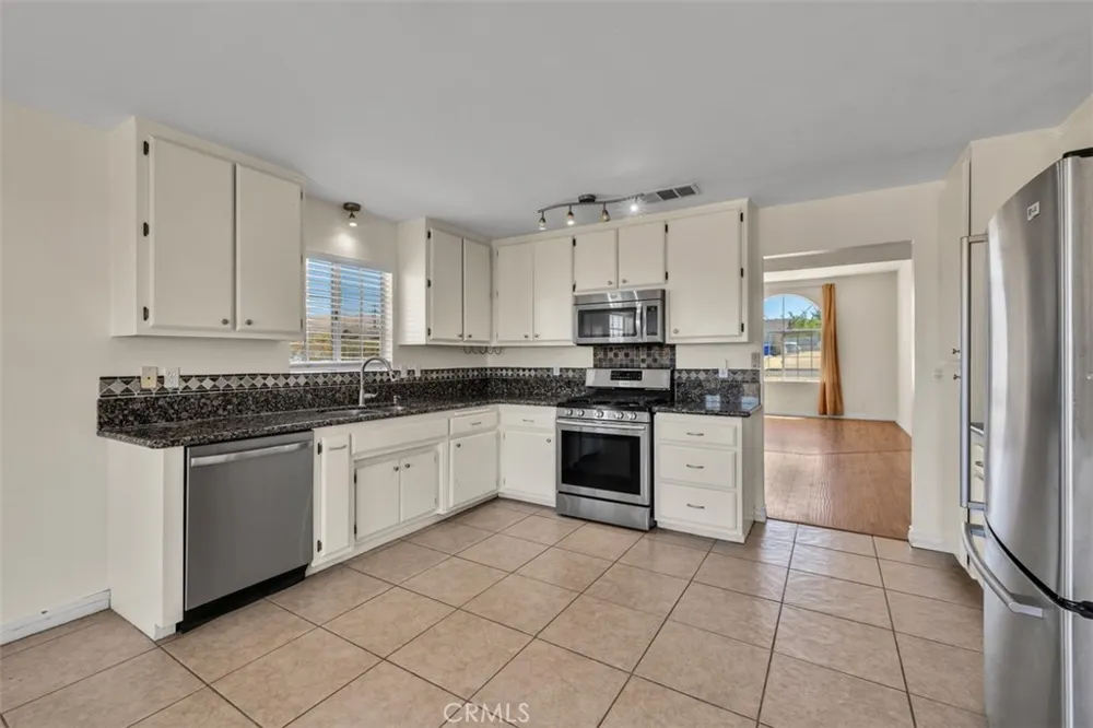 58832 Natoma Yucca Valley, CA 92284