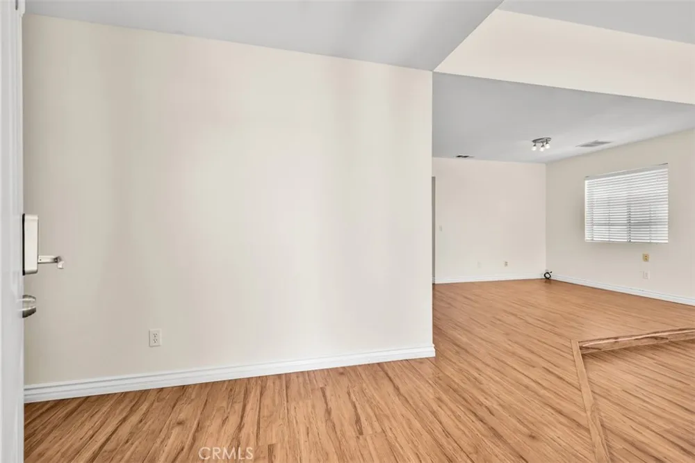58832 Natoma Yucca Valley, CA 92284